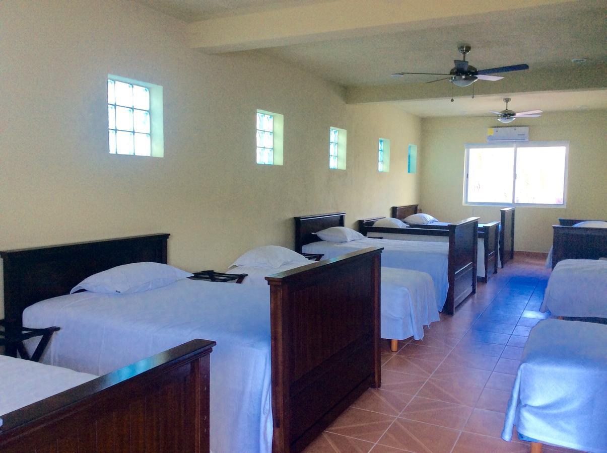 Casa Paloma Blanca Hostel Isla Mujeres Dış mekan fotoğraf